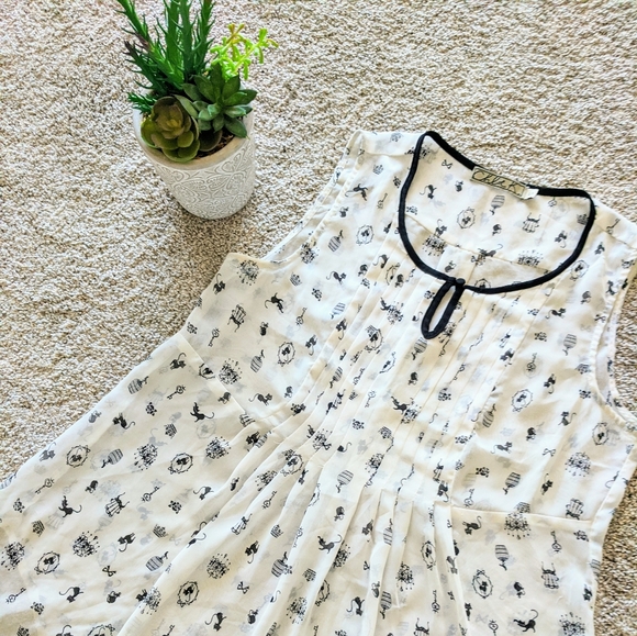 ⭐White Chloe K Cat Chandelier Top Small⭐ - Picture 3 of 7